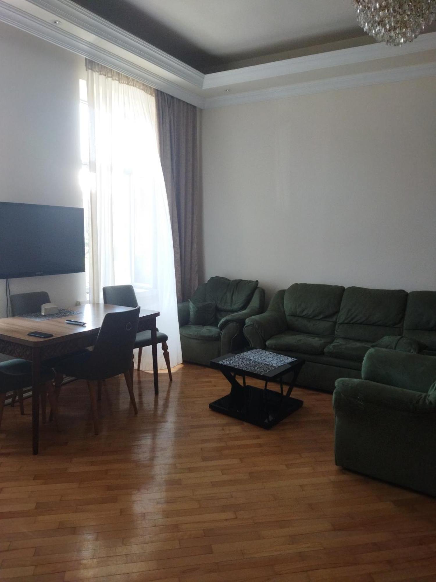 Апартамент На Абашидзе Batumi Exteriér fotografie